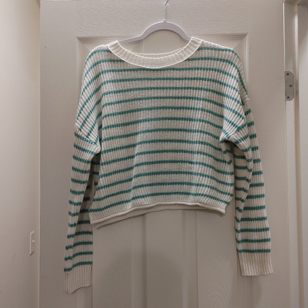 Women's cropped sweater